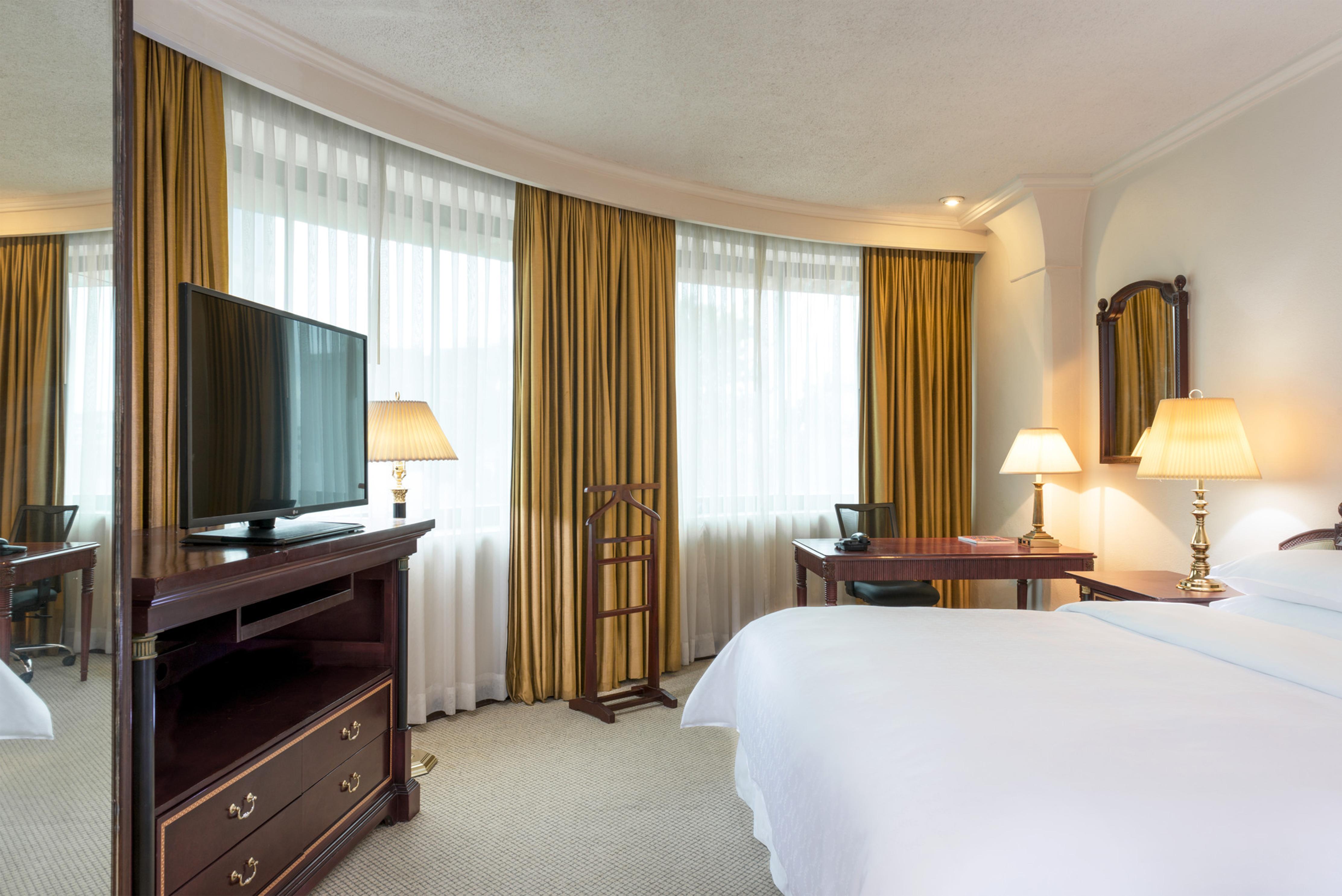 Wyndham Ambassador Centro 4* Monterrei