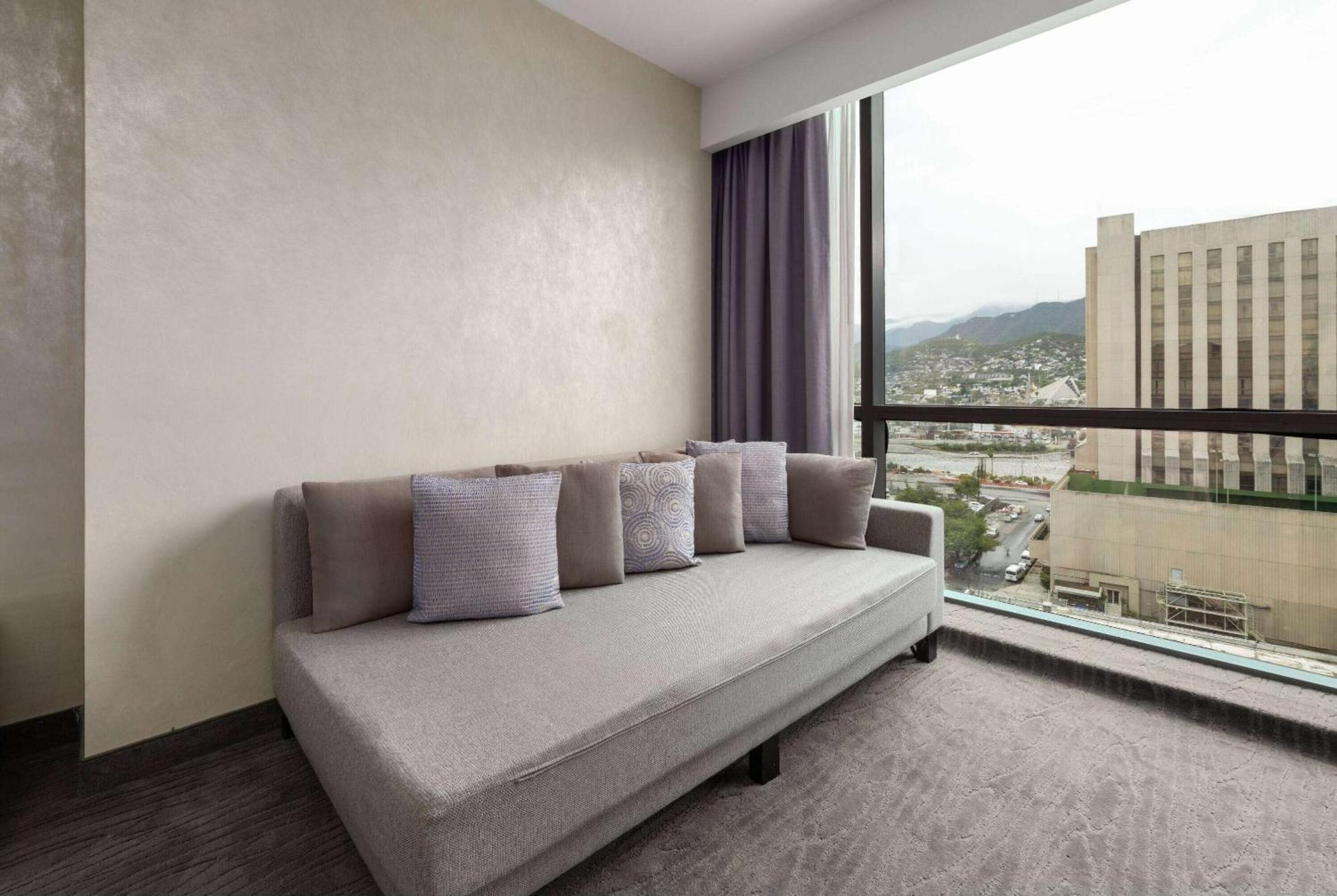 Wyndham Ambassador Centro 4* Monterrei